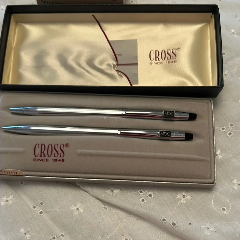 NWOT Vintage/retro Cross chrome Pen and Pencil set